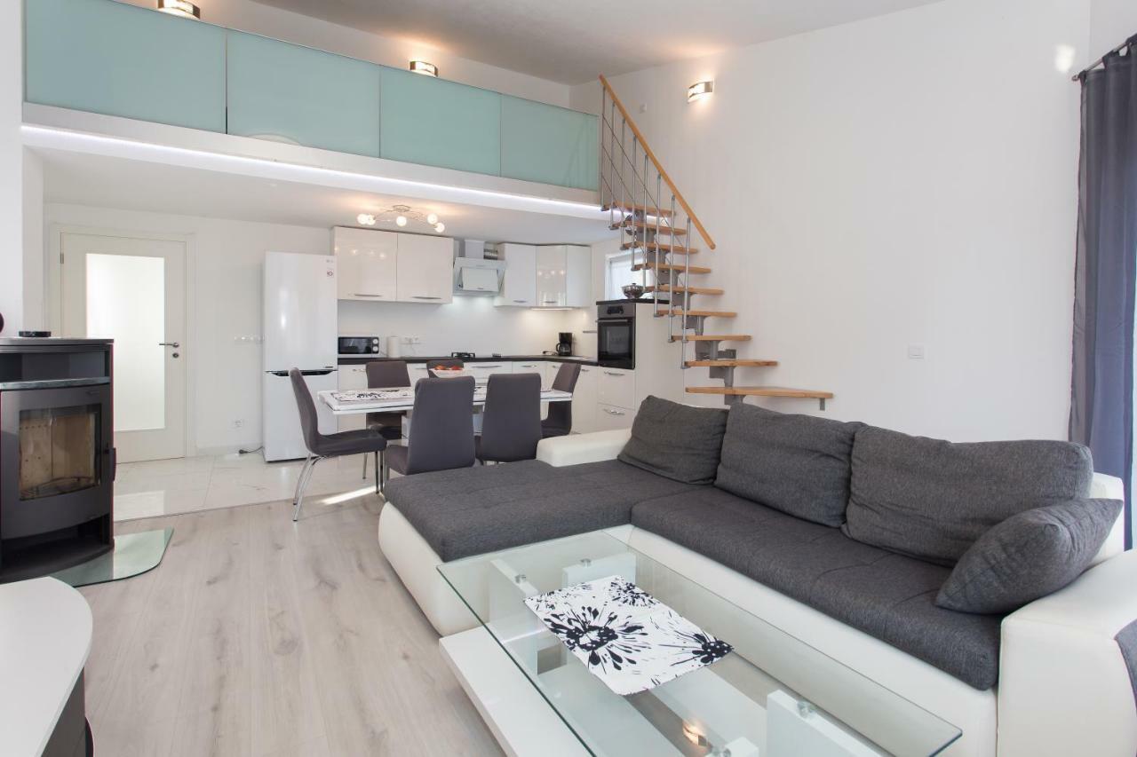 Villa Supuk Vinišće Eksteriør billede